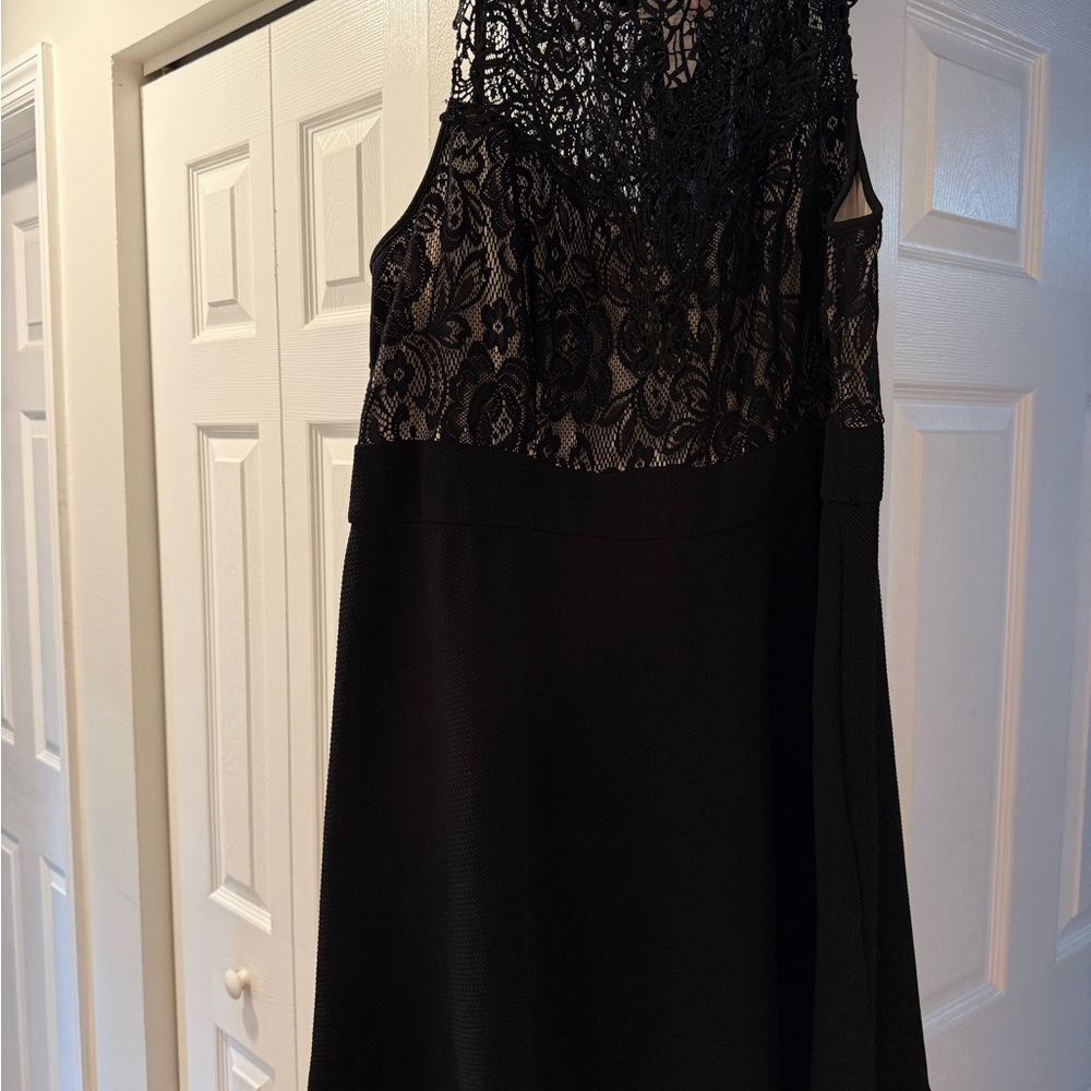 Elegant Black Lace Dress